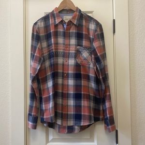 Sovereign Code Mens Button-down Plaid Shirt with Stamped Detailing